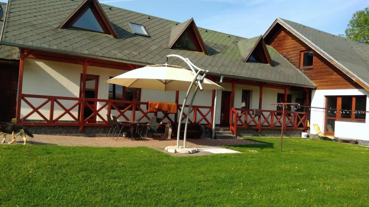 Apartman Route 18 Liptovsky Mikulas Exterior photo